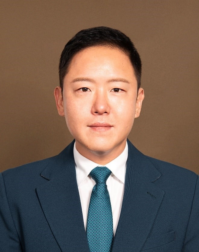 感谢曼联的馈赠？范尼率蓝狐神奇绝平，执教英超球队6场不败