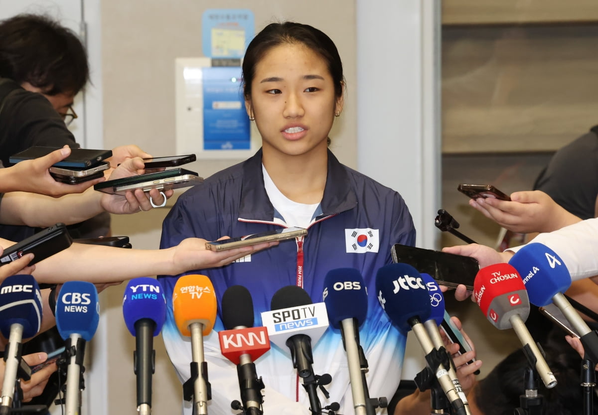✅尤文对阵博洛尼亚大名单：弗拉霍维奇回归，小孔塞桑、伊尔迪兹在列