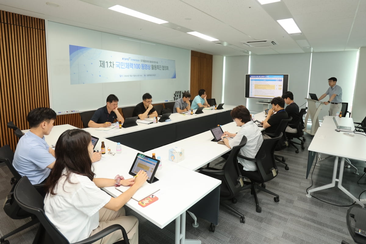 记者：埃弗顿准备向皮克福德提供新合同，以避免巴萨等豪门挖角