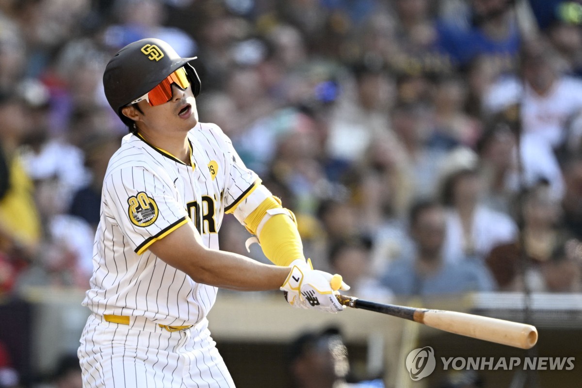 拜仁vs勒沃库森首发出炉：凯恩PK维尔茨 穆西亚拉、弗林蓬在列