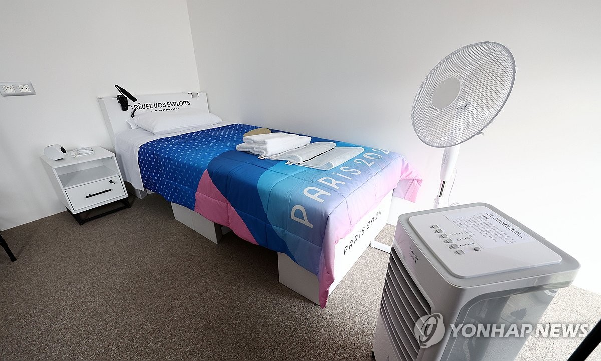 世体：弗里克和德科保持定期沟通，巴萨球探部门已经启动工作